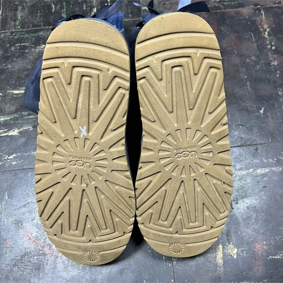 UGG Classic Bailey Bow Boot "Navy Blue" Size 6 CLEAN OG RARE - Picture 6 of 7